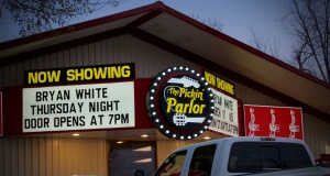 Tishomingo: A new hub of country music The Pickin' Parlor