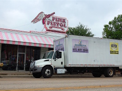 Miranda Lambert closes original Pink Pistol, sells building to Blake Shelton Blake Shelton