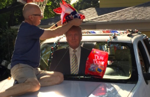 Who is the smartest crook in the race? smartest crook