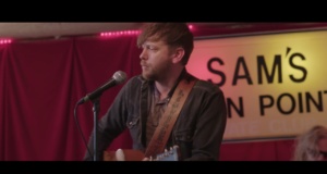 Ahead of regional tour, step into Travis Linville’s ‘Bar Room’