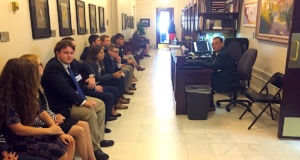 ‘It’s ridiculous’: Lawmakers and lobbyists blast ‘cross-dressers’ email cross dressers