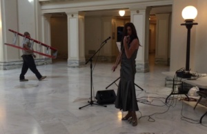 Amazing grace: Transgender violinist seeks to educate at Capitol Transgender violinist