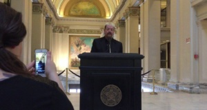 Libertarian Gov. candidate Joe Exotic: Legalize marijuana