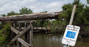 Fear of the unknown: The effect of water contamination on health Contaminated