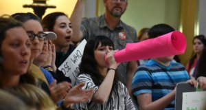 Amid negotiations, House touts 1,148 new teachers since 2018 raise