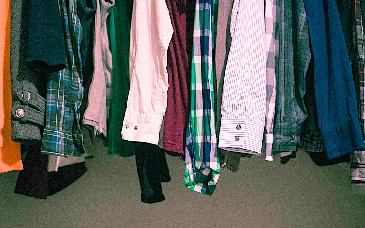 do the clothes discuss