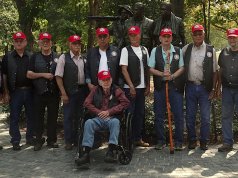 ‘Thank you can’t pay them back’: Cherokee veterans tour D.C. memorials Cherokee veterans