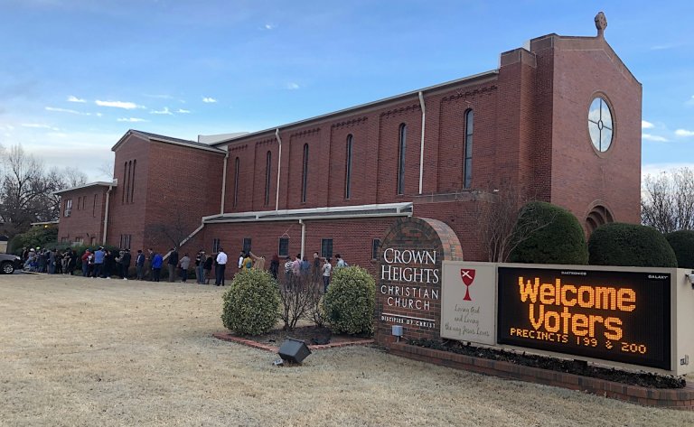 Court kills notary requirement for absentee ballots