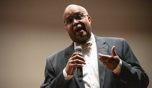 Darrell Davis elected Edmond mayor