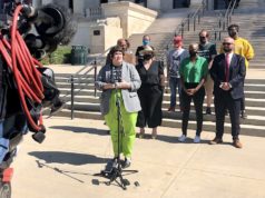 Activists submit signatures to call grand jury about David Prater grand jury about David Prater