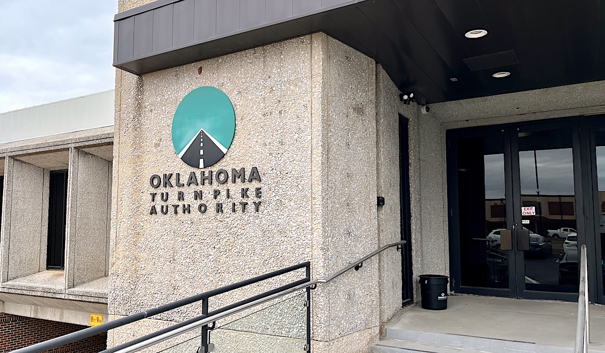 Oklahoma Turnpike Authority, turnpike south extension