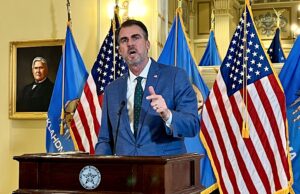 ‘Bit of a mess’: Legislative workaround stalls, Muscogee compact dispute lingers with Stitt Muscogee compact dispute