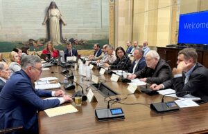 Base Oklahoma Legislature pay held flat again, but leaders get stipend hikes