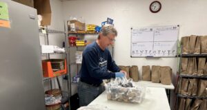 ‘Nobody needs to go hungry’: Edmond nonprofits try to fill void as shutdown disrupts SNAP benefits Oklahoma SNAP benefits