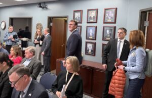 In 8 orders starting final session, Stitt seeks tenure reform, medical freedom, digital portals Kevin Stitt Executive Orders